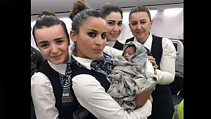 THY uçağında 13 bin metrede doğurdu