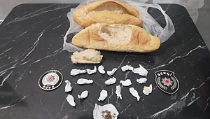 İzmir'de ekmek arasına gizlenmiş uyuşturucu ele geçirildi