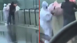 O Ülke'de koronadan ölen hastanın cansız bedeninin nehre atıldığı anlar ortaya çıktı
