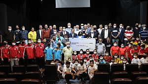 Batur'dan, amatör spor kulüplerine destek üstüne destek
