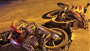 Çarpışan iki motosikletin sürücüleri yaralandı