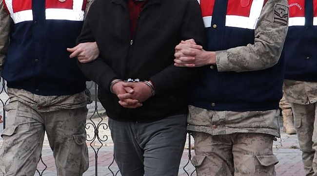 İzmir'de yaşlı çifti darbederek ziynet eşyalarını çalan zanlılar tutuklandı