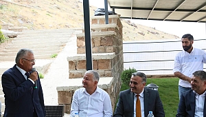 Başkan İduğ'dan esnafa moral ve destek