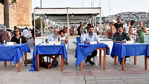 Foça’da Yaşayan Şair Ve Yazarlar Foça’yı Anlattı