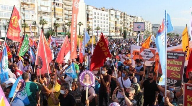İzmir’de ‘Demokrasi İçin Bir Nefes’ Mitingi