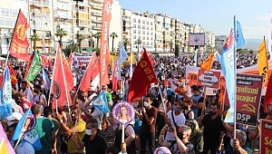 İzmir’de ‘Demokrasi İçin Bir Nefes’ Mitingi