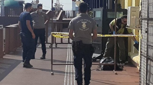 İzmir’de denizde erkek cesedi bulundu