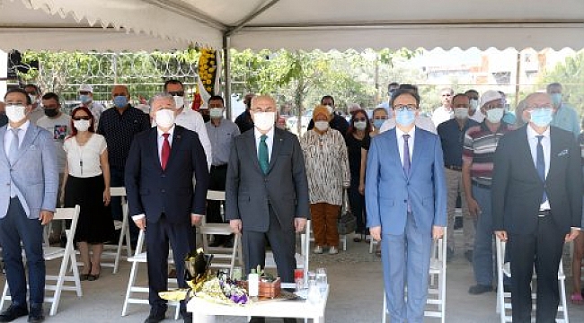 İzmir'de Hayırsever Vatandaşların Eğitime Katkısı Sürüyor