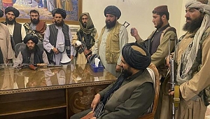 Afganistan'da kontrolü ele geçiren Taliban genel af ilan etti