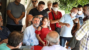 Başkan Sandal, esnaf ve vatandaşla bir araya geldi