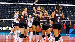 Finlandiya'yı 3-0 yenen Türkiye, Avrupa Voleybol Şampiyonası'nda 4'te 4 yaptı