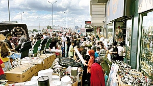 50 liralık halı izdihamı