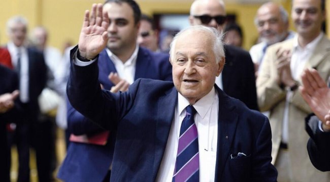 Duygun Yarsuvat 'ı Siyaset ve spor dünyası birlikte uğurladı