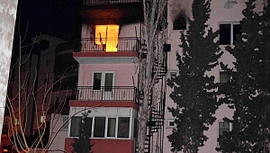İzmir'de TÜGVA'ya ait binada yangın çıktı
