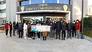 İzmir TEM Şube, 30 öğrenciyi geziye götürdü