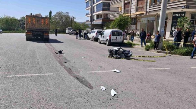 Hafriyat kamyonun altında kalan motosiklet sürücüsü hayatını kaybetti
