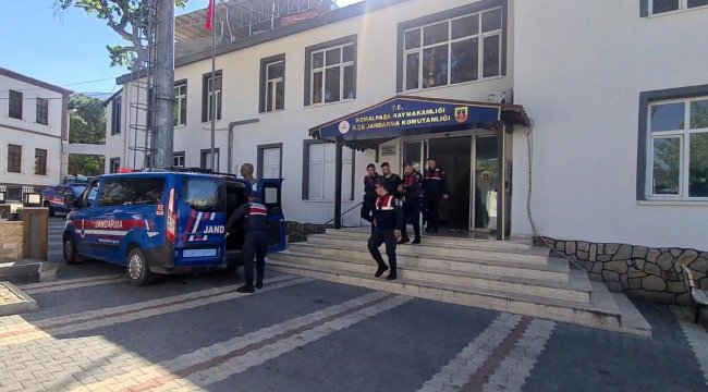 İzmir'deki çifte cinayetin zanlısı tutuklandı