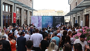 İzmir'de bu yıl düzenlenecek üç moda fuarının tanıtım toplantısı yapıldı