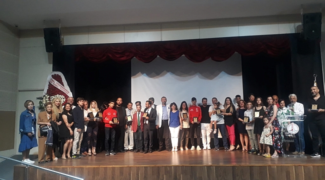 Vizyon Medya Grup Uluslararası Spor Başarı Ödülleri Gecesine Dünya ve Avrupa Şampiyonu Çocuklar ve Gençler Damga Vurdu