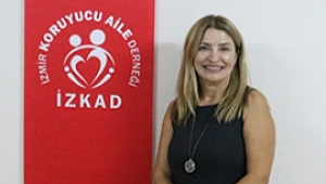 İzmir Koruyucu Aile Derneği Başkanı Gülsün Erdinç Röportajı : Sevgisizlik şiddete eş değer travma yaratmakta