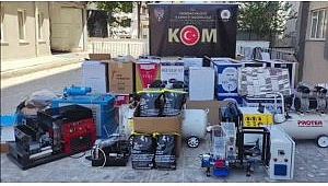Tekirdağ ve İzmir'de dev operasyon: 4 milyonluk tütün malzemesi ele geçirildi