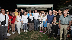 Başkan Sandal Körfez Mahallesi’nde vatandaşla buluştu “Bayraklı’yı birlikte güzelleştireceğiz”