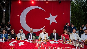 Başkan Soyer 30 Ağustos resepsiyonuna katıldı