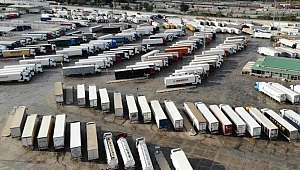 Bulgaristan'da kriz: TIR'lar günlerdir bekliyor