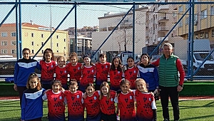 Konak Kız Futbol Takımı fırtına gibi