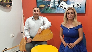 TRT İZMİR BOZKIR ESİNTİSİ’NİN MİMARI YÖRESEL MÜZİK İCRACISI ERKUT ÖZKAN RÖPORTAJI
