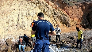 İzmir açıklarında 46 düzensiz göçmen kurtarıldı, 34 göçmen yakalandı