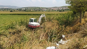 Kırkağaç Karakurt Mahallesinde Dere Temizliği Yapıldı
