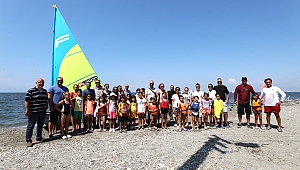 Narlıdere'nin kızları yelken sporuyla tanıştı