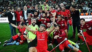 Türkiye Angola'yı 4-1 yenerek Dünya Şampiyonu oldu