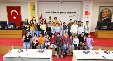 Bayraklı'nın çocukları,