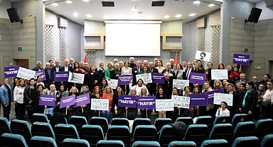 Bornova’dan “Kadına Şiddete Hayır”