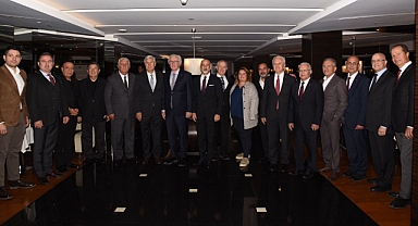 İzmirli Başkanlar ekonomiyi değerlendirdi “Finansal kuraklık dönemi yaşanıyor”