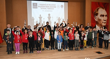 Ödüllerini Başkan Selvitopu verdi