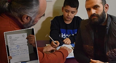 7 yaşındaki oğluyla sorununu çözemeyince ara bulucu devreye girdi! Sözleşme imzaladılar