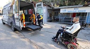 Buca Belediyesi'nin Engelli Tamir İstasyonu engellilerin imdadına yetişiyor