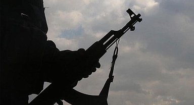 İçişleri: İkna yoluyla 2 terörist teslim oldu