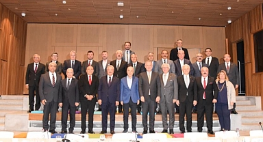 İş insanları Türk Siyaset Bilimcisi Prof. Dr. Naci Bostancı’nın toplantısında buluştu