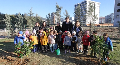Karşıyaka Belediye Başkanı Tugay: Amacımız yeşil sevgisini aşılamak