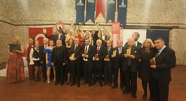 SevMedya Yayın Grubu'nun Ege Fark Yaratanlar Derneği'nden yeni yıla merhaba