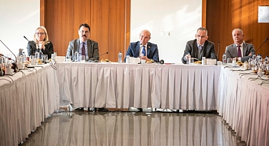 Soyer, “Önceliğimiz Akdeniz üzerinden İzmir’in kabuğunu kırmak”
