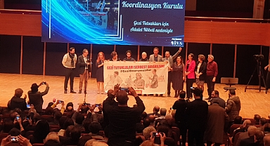 2022’ye ‘İz Bırakanlar’ ödüllerini aldı