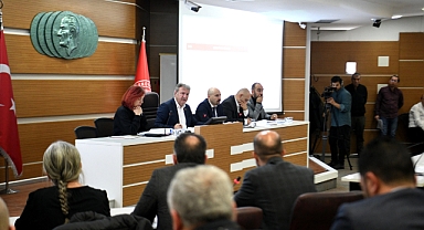 Bornova'da yılın ilk meclis: Başkan İduğ'dan 2023 müjdeleri