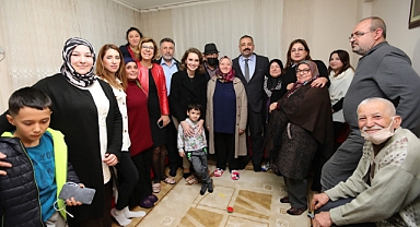 CHP İzmir İl Başkanı Şenol Aslanoğlu: Seçimi Kaybettiklerine Onlarda Sevinecek
