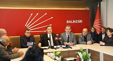 CHP Genel Başkan Yardımcısı Ahmet Akın: Sorumluluğu depremin üzerine yıkmak işin en kolay yanı