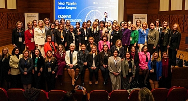Cumhuriyetimizin ikinci yüzyılının kapısını kadınlar açacak//Kadın ve İktisat Kongresi'ne büyük ilgi